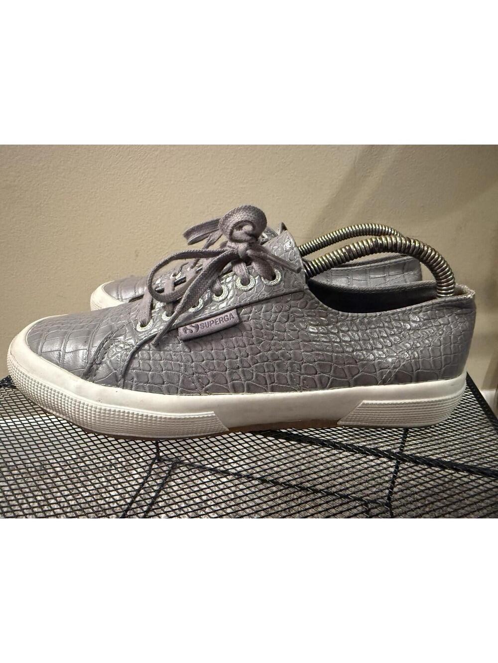 Superga Sneakers Shoes - Women’s 8.5 - Gray Alligator Crocodile